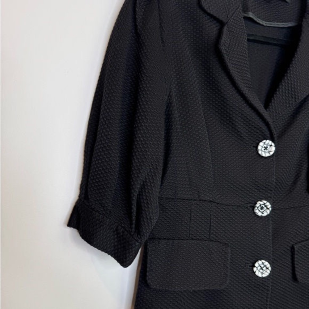 Elegant Black Women's Blazer - Picture 3 of 4